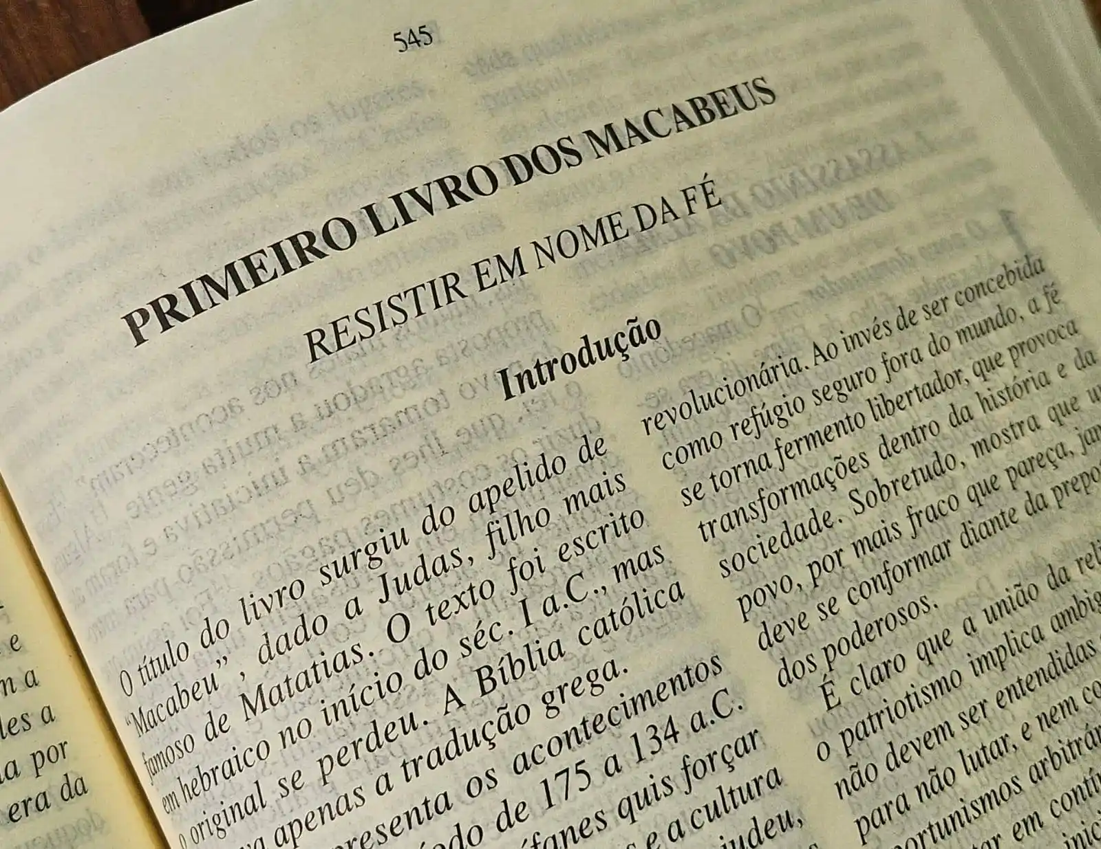 O Mistério dos Macabeus: Por que Foram Excluídos da Bíblia?