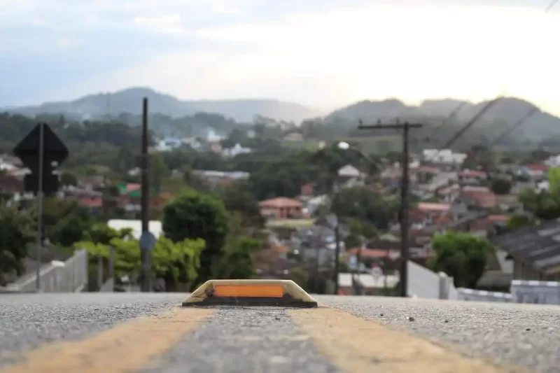 Calor extremo no Oeste catarinense aumenta risco de incêndios; veículo pega fogo em cidade