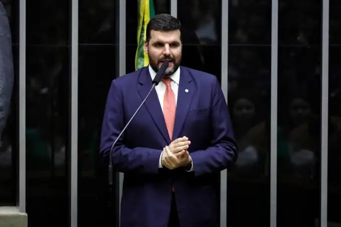 Deputados apresentam emenda ao PL Antifacção protegendo propriedades de invasões do MST